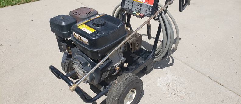Pressure washer. Mi-T-M 3000 psi, 3 gpm