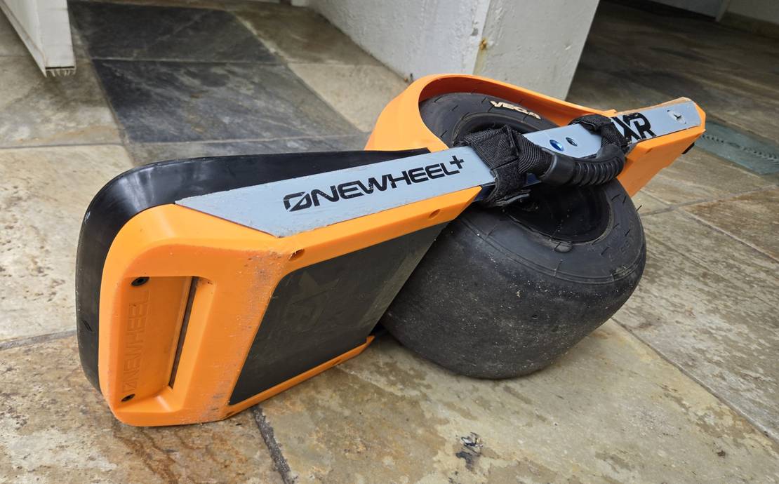OneWheel XR+ (with fender, handle, and rail guards)