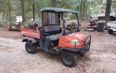 Earthmoving equipment rental in Laurel Hill