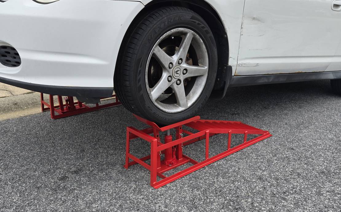 Car ramp/lift, 4400lb capacity