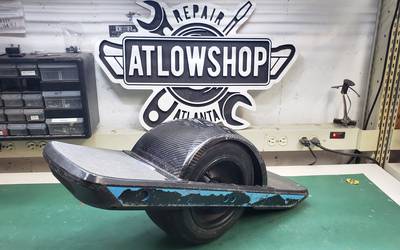 Onewheel rental in Woodstock