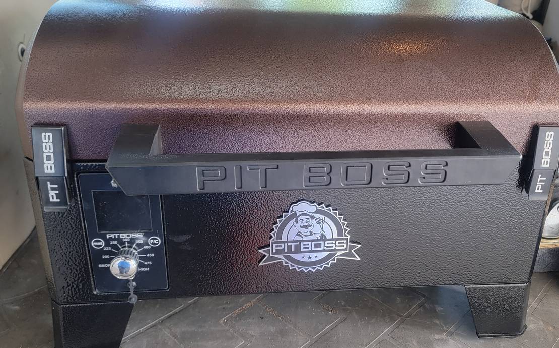 Table top pellet grill (PITBOSS)