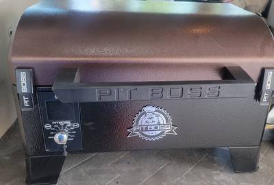 Table top pellet grill (PITBOSS)