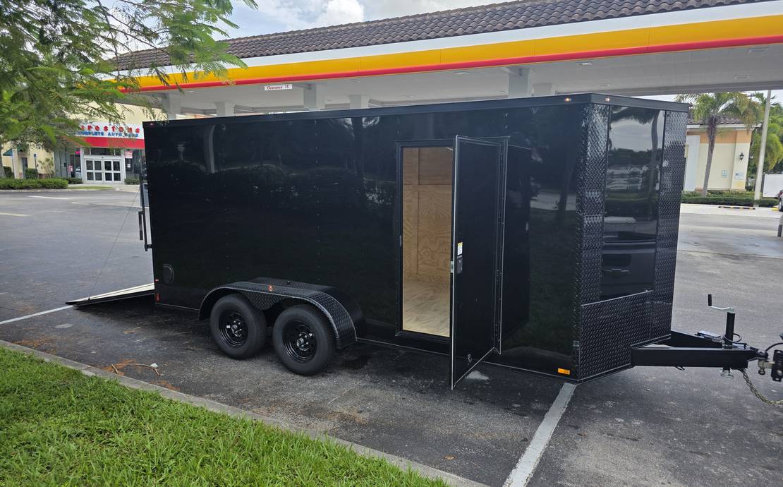 7x16 enclosed trailer  w/ ramp door