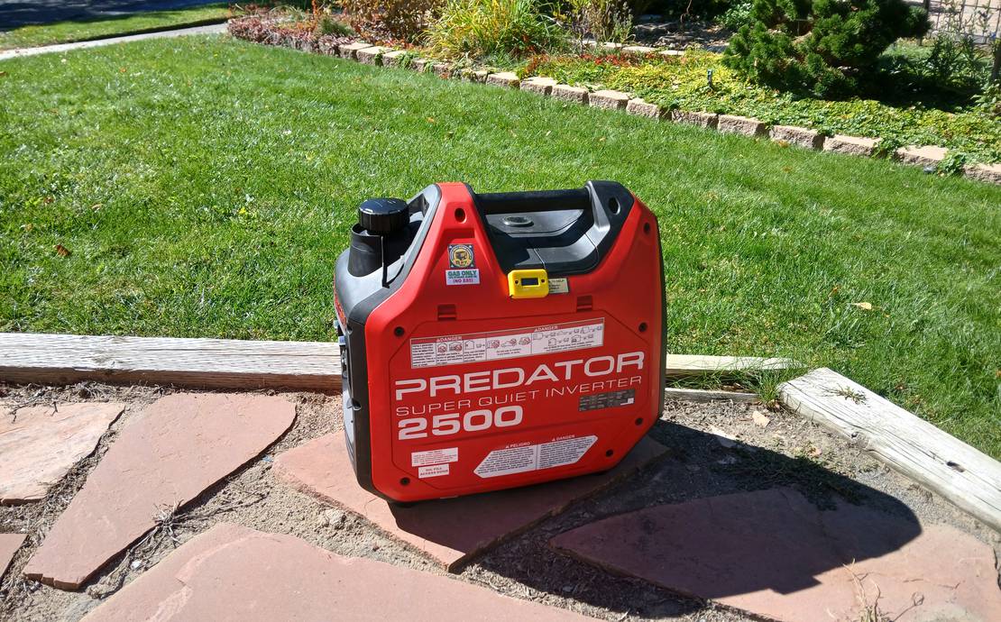 Quiet 2500W Generator – Power for Camping, Projects & Outages