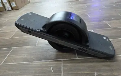 Onewheel rental in Woodstock