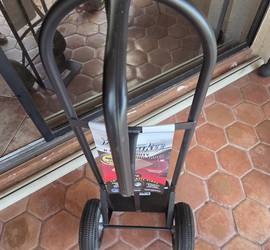 Milwaukee 800 Lb. Capacity D-handle Hand Truck
