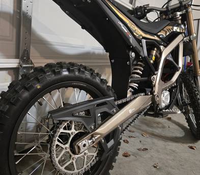 Surron Ultra Bee 2025– Full-Size E-Moto [WKY Rental #1] (1of2 Available)