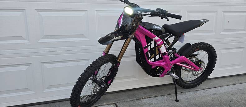 Surron Light Bee-2025 [WKY rental #1](PINK edition 1of3)