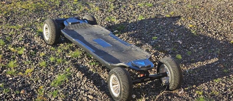 Electric Longboard // All Terrain longboard style
