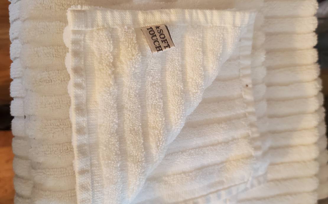 White guest towels