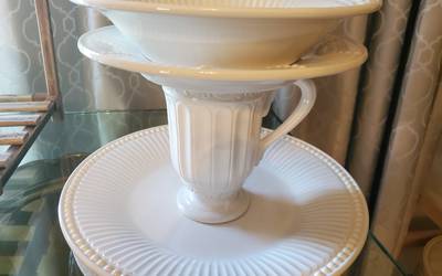White dinner dishes - dinner guests