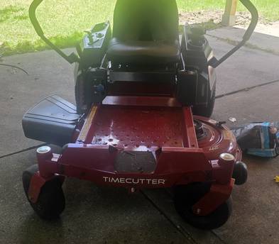 Zero Toro Riding lawnmore  42"