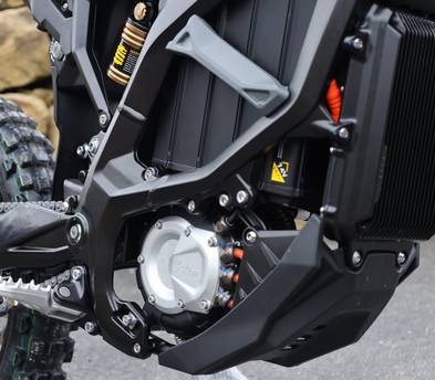 2026 Surron Ultra Bee HP SW - 24.5kW Powerful Dirt EBike 74V 60Ah