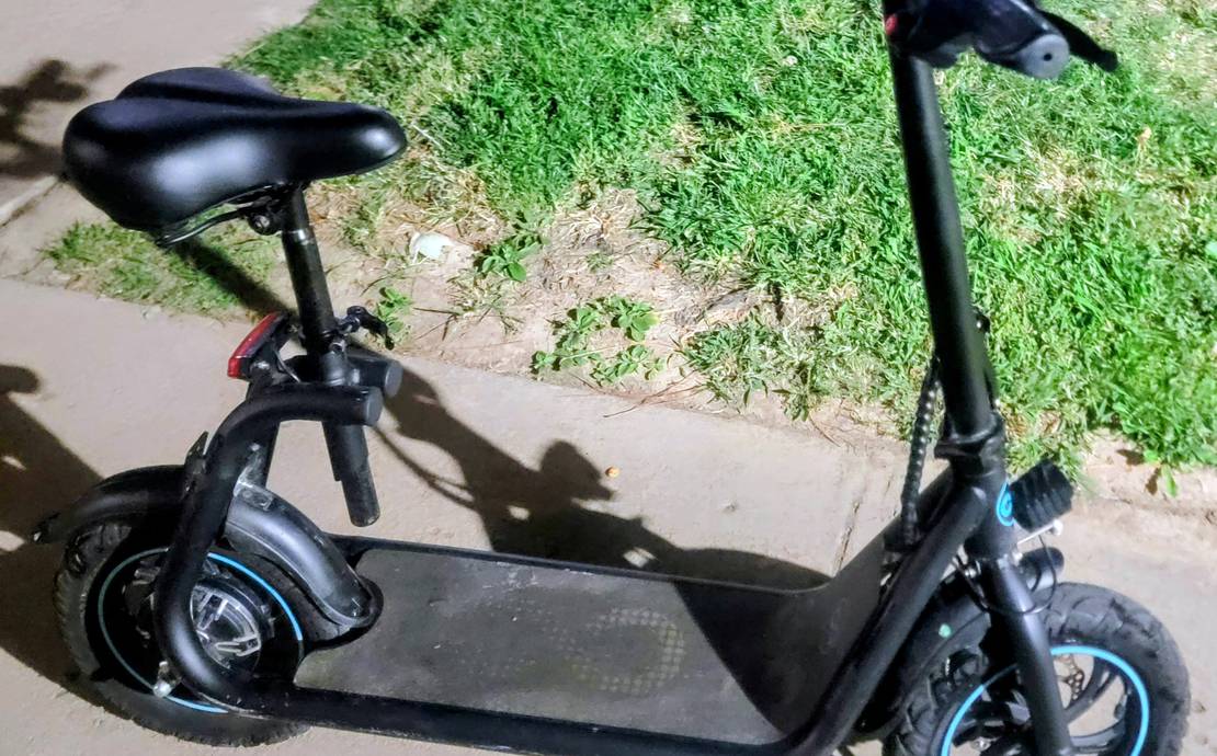 Gyroor 450W C1 Electric Scooter with Seat