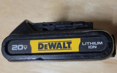 🛠️ DEWALT DCD777C2 Compact Drill/Driver + 20V MAX Batter - BRUSHLESS POWER IN YOUR PALM!