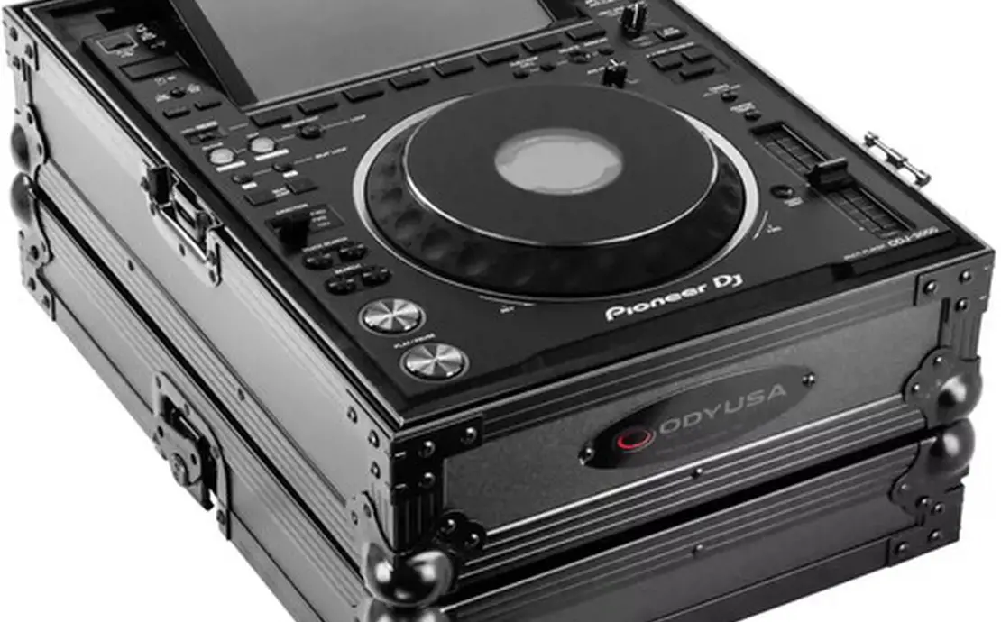 Pioneer DJ CDJ-3000 with Odyssey FZ3000BL Flight Case