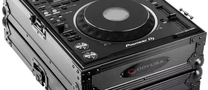 2x Pioneer CDJ-3000 + DJM-A9 Mixer with Flight Cases