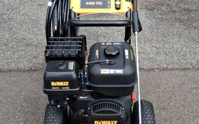 Dewalt 4400 PSI Pressure Washer (Commercial Grade)