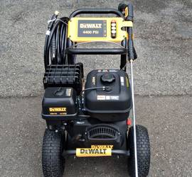 Dewalt 4400 PSI Pressure Washer (Commercial Grade)