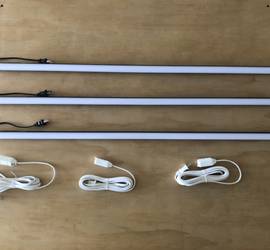 (3) 4' Quasar Tubes(3000K) with dimmers and extention cables