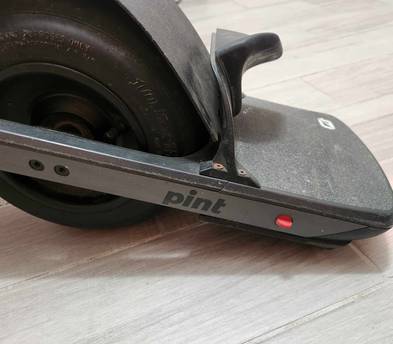 OneWheel Pint with Fangs, Flight Fins, Skid Plates and Ultracharger