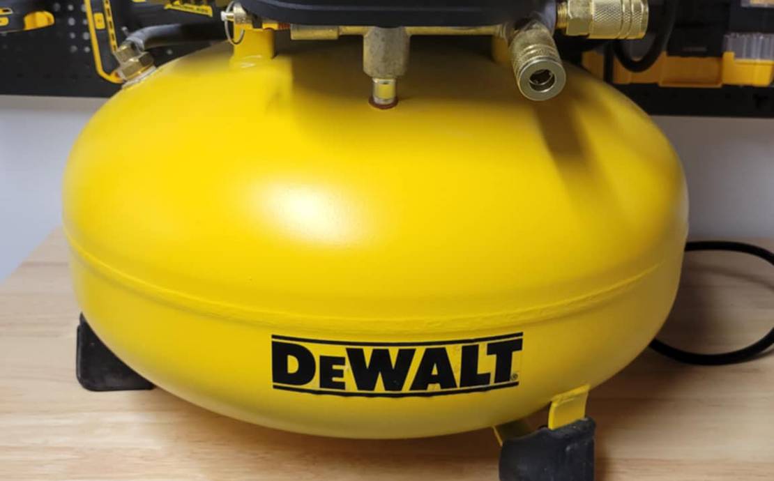 DEWALT Pancake Air Compressor, 6 Gallon, 165 PSI