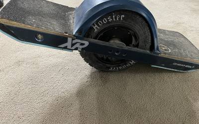 Onewheel XR with Extended battery