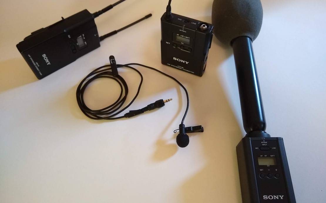 SONY Wireless lapel and handheld mic for use with SONY Jungle Cam