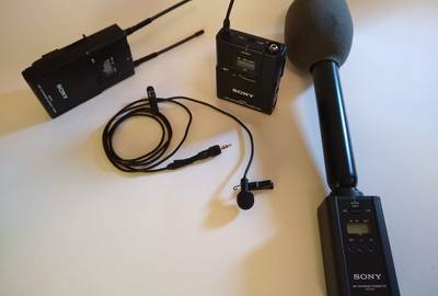 SONY Wireless lapel and handheld mic for use with SONY Jungle Cam