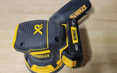 🌀 DEWALT 20V MAX Cordless Orbital Sander (DCW210B) – SMOOTHING MADE SIMPLE!
