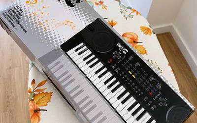 RockJam 61-Key Electronic Keyboard | Perfect for Beginners & Piano Practice