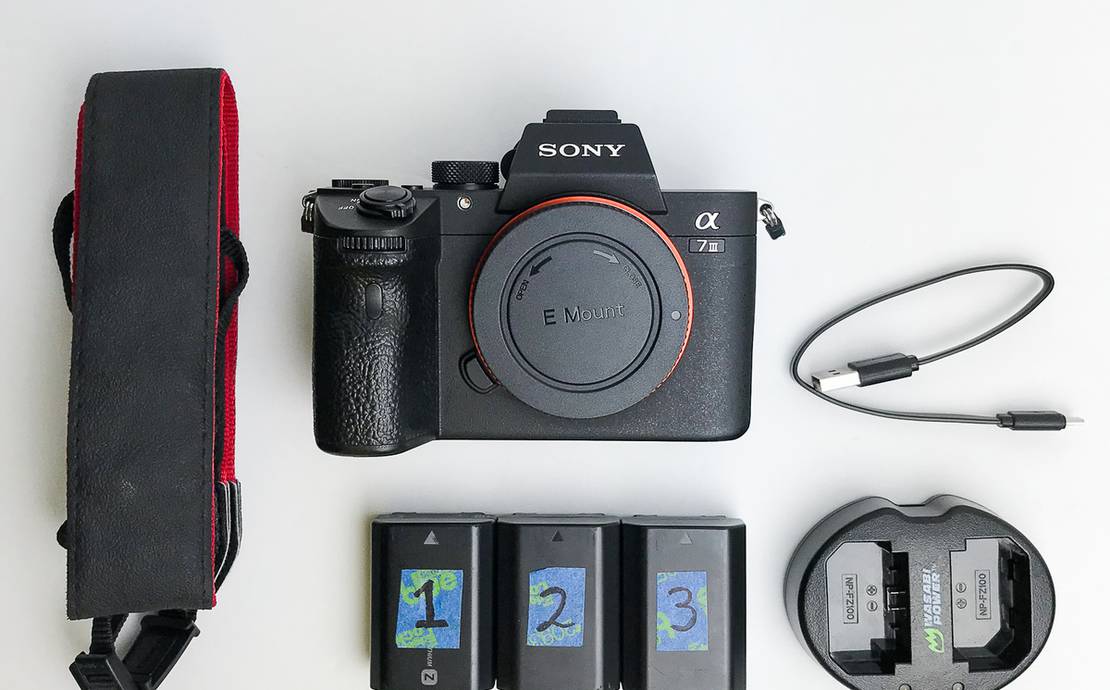 Sony A7 III A7III 24 MP 4k Full-Frame Mirrorless Camera w/EXTRAS