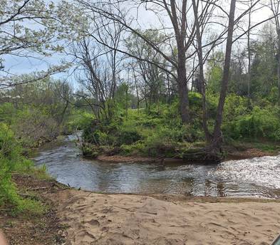 30 acre place to ride!