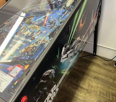 Stern Star Wars Pinball Machine