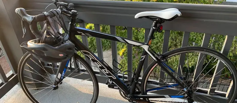Felt F95 Road Bike - 54cm Frame (For Rent)