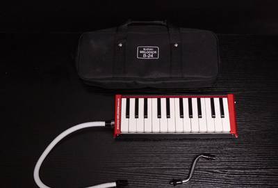 Bass Melodica (Suzuki B-24)
