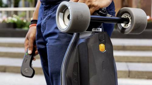 The Boosted Stealth: Leader of the electric longboards