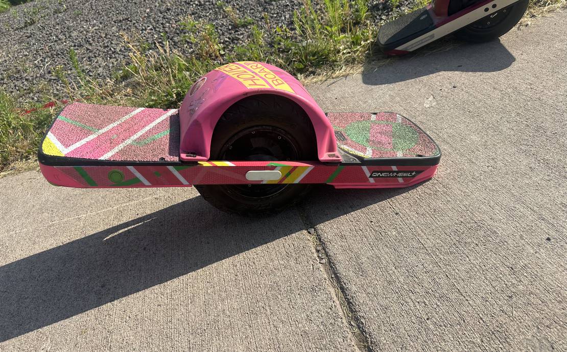 Onewheel XR with enduro tire