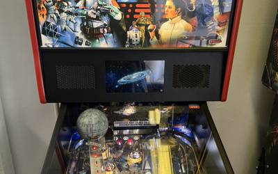 Stern Star Wars Pinball Machine