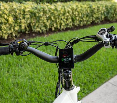 IMREN Electric Bike ebike for Adults. Powerful 750W Motor. Shimano 7-Speed when used as a regular bike. Fat Tire.