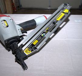 3-in-1 Air Framing Nailer with adjustable magazine for 2" to 3-1/2" clipped or full-head nails collated at 21°, 28° and 34°