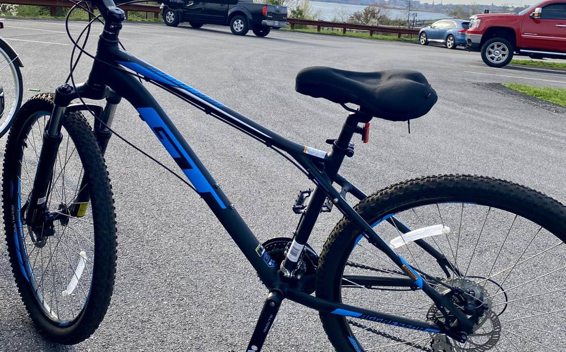GT Aggressor Pro Mountain Bike for Rent - Perfect for the East Bay Bike Path!