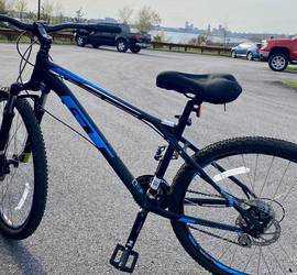 GT Aggressor Pro Mountain Bike for Rent - Perfect for the East Bay Bike Path!