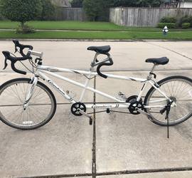 Giordano Viaggio road tandem bike