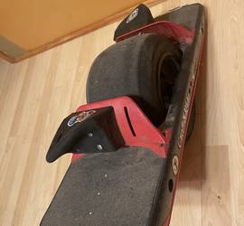 OneWheel Pint with all the flight fins and fangs (message me for 10 percent off during weekdays)
