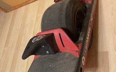 OneWheel Pint with all the flight fins and fangs (message me for 10 percent off during weekdays)