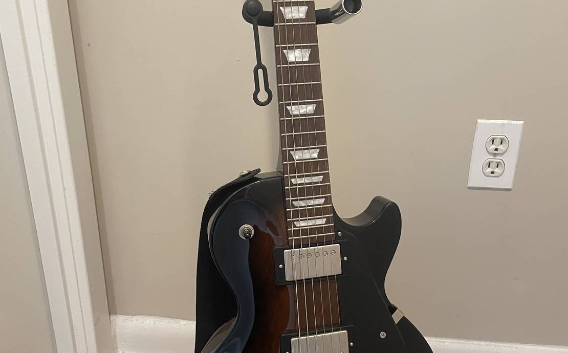 Epiphone Les Paul Studio Electric Guitar with Donner Practice Amp, Stand