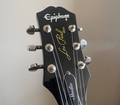 Epiphone Les Paul Studio Electric Guitar with Donner Practice Amp, Stand