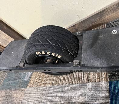 One Wheel Pint + Home Charger #1